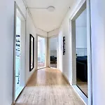 Citycentral 2 Bedroom Flat Near Main Station *