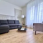 Citycentral 2 Bedroom Flat Near Main Station Apartment
