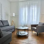 Citycentral 2 Bedroom Flat Near Main Station * Zurich
