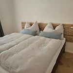 New 2 Bedroom - 15min From Paradeplatz *