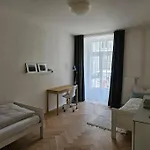 New 2 Bedroom - 15min From Paradeplatz * Zurich