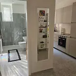 New 2 Bedroom - 15min From Paradeplatz Apartment Zurich