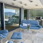 Luxury, Quiet Flat Overlooking Apartment *