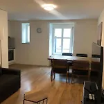 Fantastic 2br Flat Close To Paradeplatz - Canal2 * Zurich
