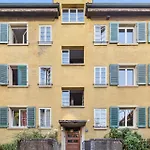 Homey Comfort In Oerlikon