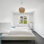 Comfortable In Oerlikon 20 Minutes Away From Airport Apartment Zurich