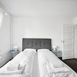 Apartment Comfortable In Oerlikon 20 Minutes Away From Airport
