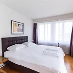 1 Bedroom Flat Center Near - D7 Apartment *