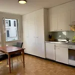 Practical And Cozy - Art 6 Apartment *
