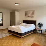 Practical And Cozy City Studio - Art 6