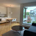 Charming In The Centre - Art 4 Apartment Zurich