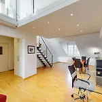 Maisonette Penthouse In Old Town - Uz10