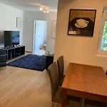 Nice And Big 1Br Flat In The City Center - West 5