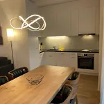 Elegant 2Br Apartment - Canal3