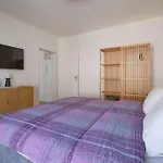 Apartment Komfortable Im Lebendigen Zuercher Kreis 3 Zurich