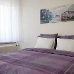 Komfortable Im Lebendigen Zuercher Kreis 3 *
