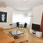 Spacious 1br Near And Opera - Mill 3 11 *