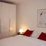 Executive 2 Bd Flat In City Center - Hoesch 1