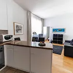 Charming 1br Flat Near - Fb1 *