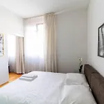 Charming 1br Flat Near - Fb1 *
