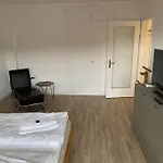 Comfy Studio Near City Center - Marble 6