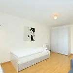 Lovely In The Center - Crown 44 Zurich