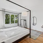 Comfortable In Oerlikon 20 Minutes Away From Airport Apartment