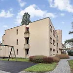 Spacious Apartment In Zurich