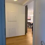 Modern 1br With In Trendy Area - West 10 * Zurich