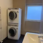 Modern 1br With In Trendy Area - West 10 Apartment