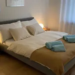 H1 With 4,5 Room, Bathroom, Kitchen, Central, Quiet & Modern With Office