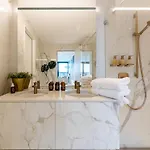 Cozy & Modern Apartment In Zurich