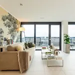 Cozy & Modern Apartment In Zurich