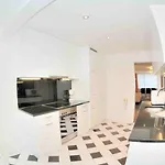 2Br Near Lake - Flower 23