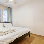 5-mins Walk To Main Station - Center Zurich