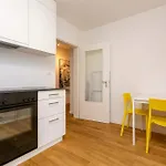 Kaya Zurich Apartment Sapphire