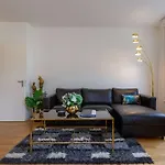 Kaya Zurich Apartment Sapphire