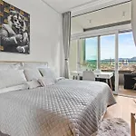 Btqluxurypenthousetopviewac Apartment
