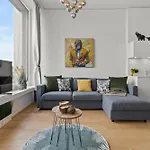 Btqluxurypenthousetopviewac Apartment