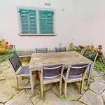 Charming 1bd Flat In The Old Town - Uz 16 Apartment *