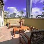 Up&great - Chic Urban Homes Apartment