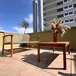 Up&great - Chic Urban Homes Apartment *