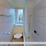 Simple And Warm On Koeschenruetistrasse Apartment *
