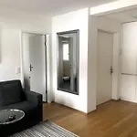 1Br Apartment With Balcony - West 13