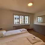 Modern 2Br In The City Center - Hoesch 12