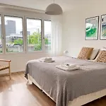 Up&great - Chic Urban Homes Apartment