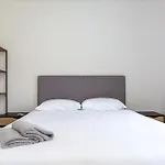Apartment Kaya 3a - Downtown 2br With Balcony