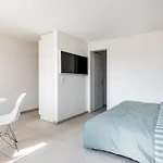 Modern 1 Room Apartment In District 4