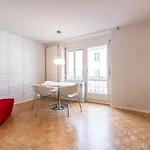 Modern 2 Rooms Apartment In District 4