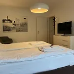 Terrific Studio In The City Centre - Art 2